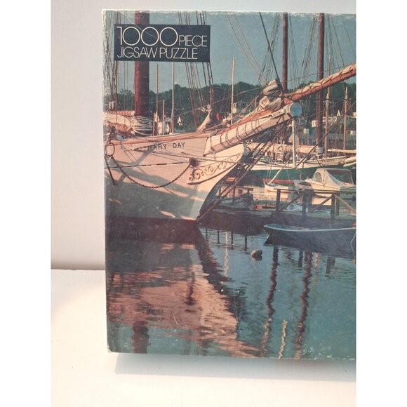 Maine Harbor 1000 Piece Jigsaw Puzzle Boats Marina Ocean Scene Vintage Sealed - Picture 2 of 7